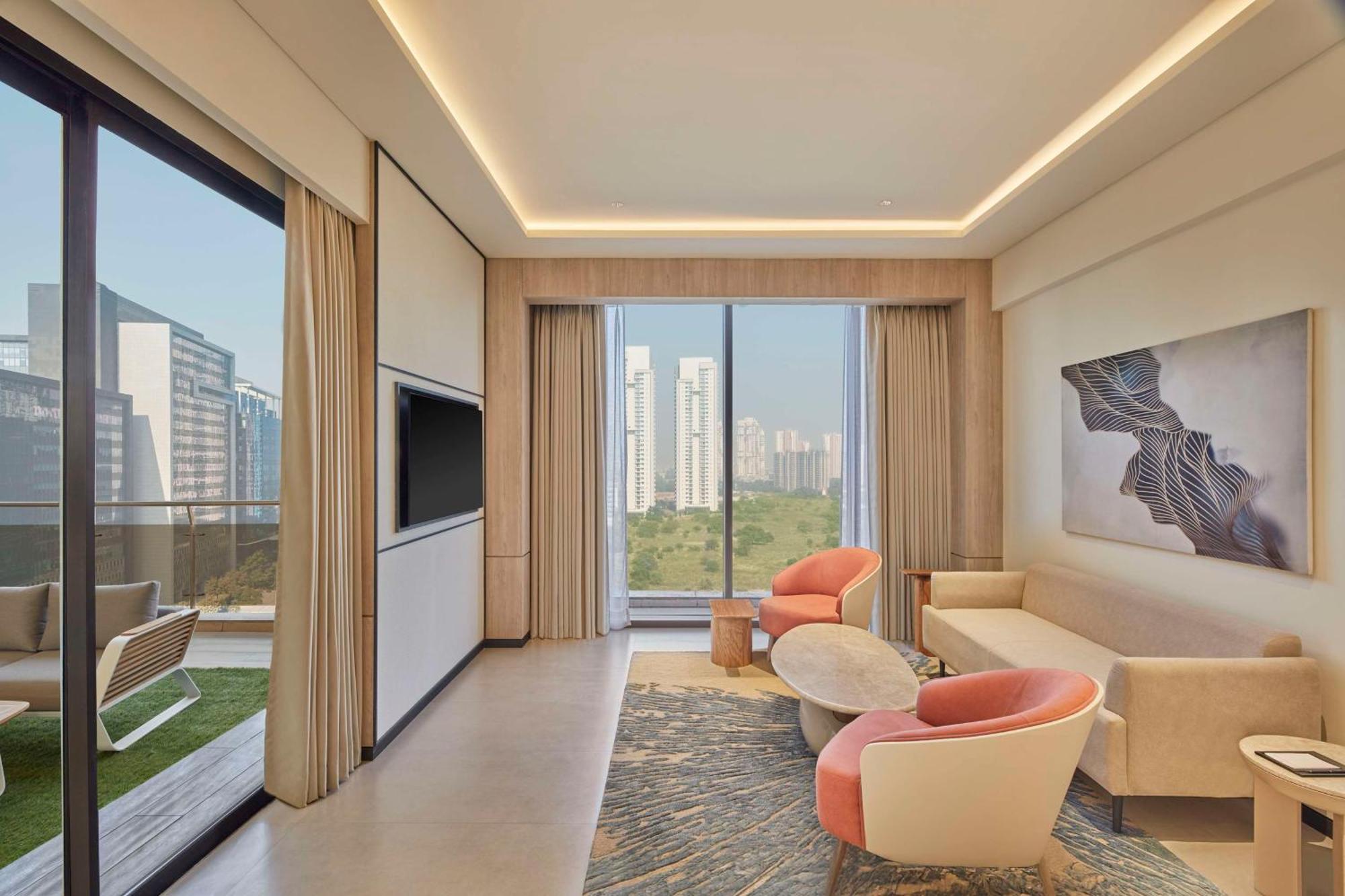 Hilton Gurugram Baani City Centre Gurgaon Exterior photo